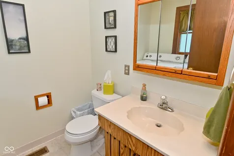6221 Burlington Avenue Indianapolis IN 46220