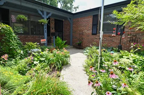 6221 Burlington Avenue Indianapolis IN 46220