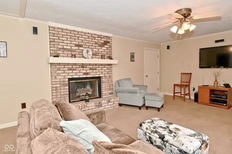 6221 Burlington Avenue Indianapolis IN 46220