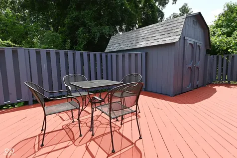 6221 Burlington Avenue Indianapolis IN 46220