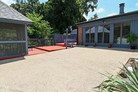 6221 Burlington Avenue Indianapolis IN 46220