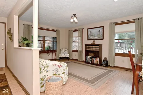 6221 Burlington Avenue Indianapolis IN 46220