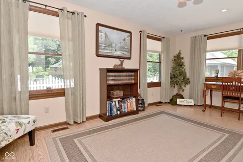6221 Burlington Avenue Indianapolis IN 46220