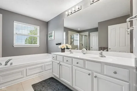 11624 Wedgeport Lane Fishers IN 46037