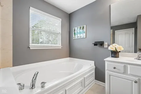 11624 Wedgeport Lane Fishers IN 46037