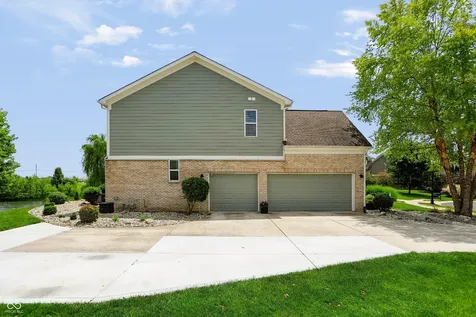 3222 Cherokee Circle Bargersville IN 46106