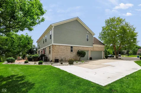 3222 Cherokee Circle Bargersville IN 46106