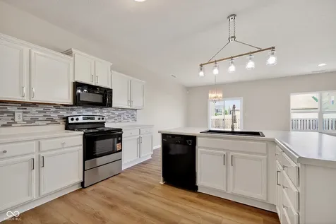 2715 Cabin Hill Road Greenfield IN 46140