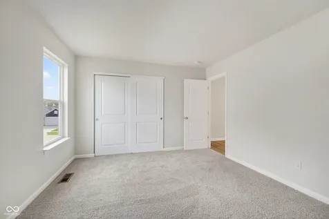 2715 Cabin Hill Road Greenfield IN 46140
