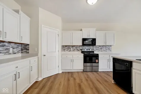 2715 Cabin Hill Road Greenfield IN 46140