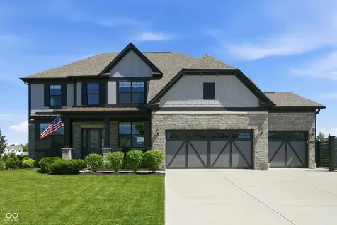 5423 Peachtree Road Zionsville IN 46077