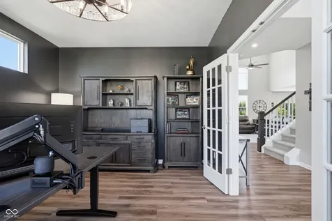 5423 Peachtree Road Zionsville IN 46077