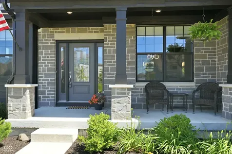 5423 Peachtree Road Zionsville IN 46077