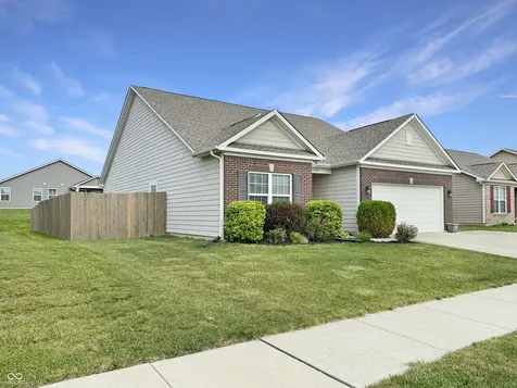 5238 Hearst Lane Indianapolis IN 46239