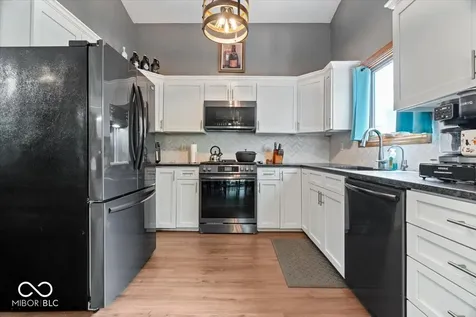 12030 Laurel Oak Drive Indianapolis IN 46236