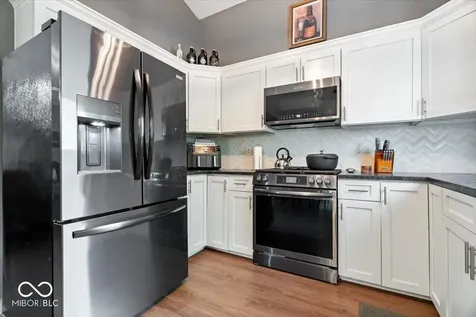 12030 Laurel Oak Drive Indianapolis IN 46236