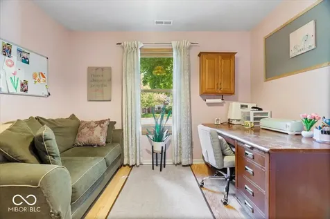 12030 Laurel Oak Drive Indianapolis IN 46236
