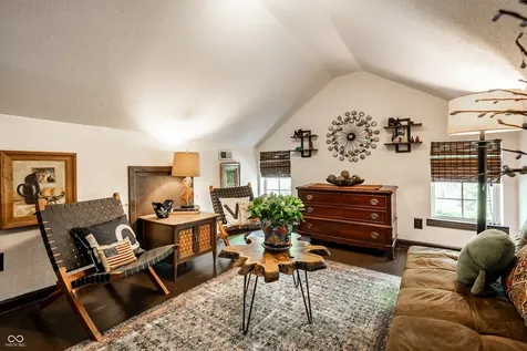 8295 Red Bud Lane Indianapolis IN 46256