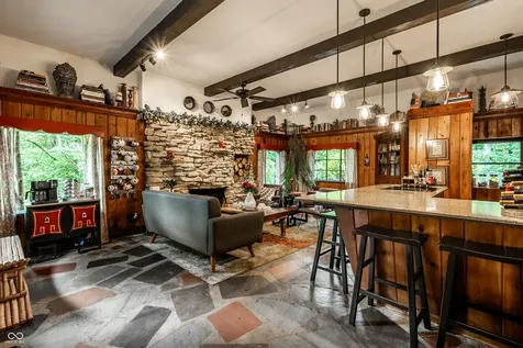8295 Red Bud Lane Indianapolis IN 46256