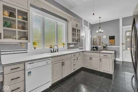 509 E Wabash Avenue Crawfordsville IN 47933