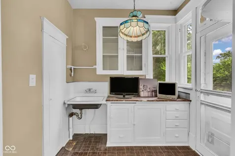 509 E Wabash Avenue Crawfordsville IN 47933