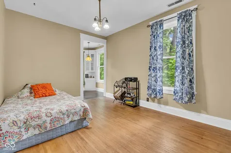 509 E Wabash Avenue Crawfordsville IN 47933