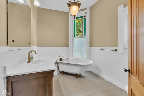 509 E Wabash Avenue Crawfordsville IN 47933