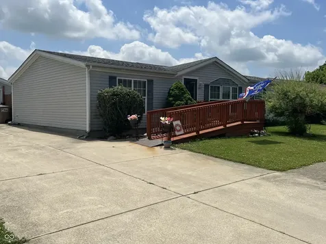 4643 Breckenridge Drive Columbus IN 47203