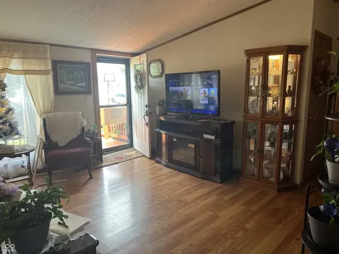 4643 Breckenridge Drive Columbus IN 47203