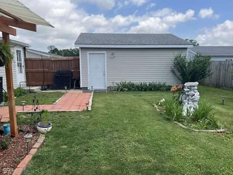 4643 Breckenridge Drive Columbus IN 47203
