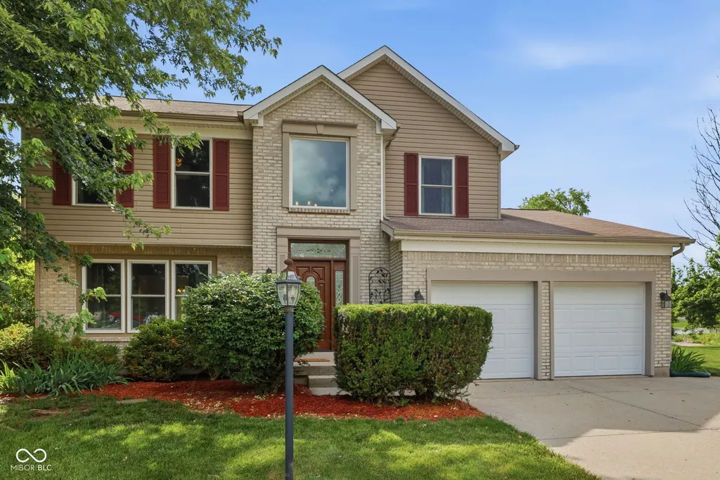 630 Creston Point Circle Indianapolis IN 46239