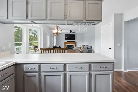 630 Creston Point Circle Indianapolis IN 46239