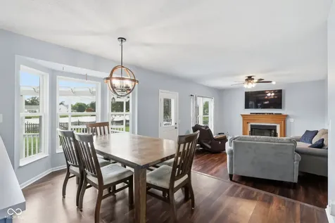 630 Creston Point Circle Indianapolis IN 46239