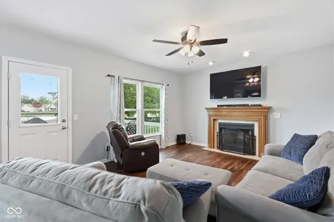 630 Creston Point Circle Indianapolis IN 46239