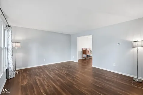 630 Creston Point Circle Indianapolis IN 46239