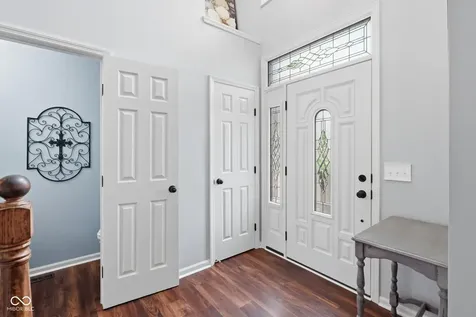 630 Creston Point Circle Indianapolis IN 46239