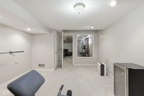630 Creston Point Circle Indianapolis IN 46239