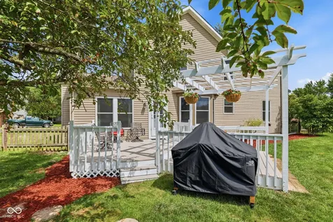 630 Creston Point Circle Indianapolis IN 46239
