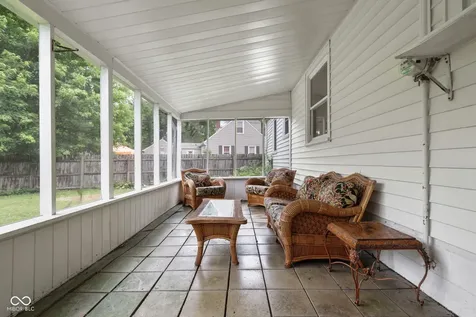 6435 Maple Drive Indianapolis IN 46220