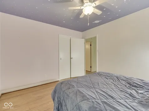 915 Southwood Drive Indianapolis IN 46227