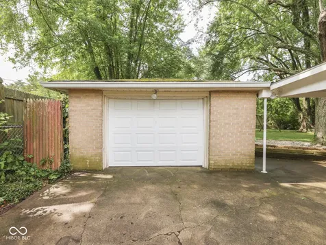 915 Southwood Drive Indianapolis IN 46227