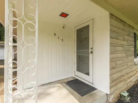 915 Southwood Drive Indianapolis IN 46227