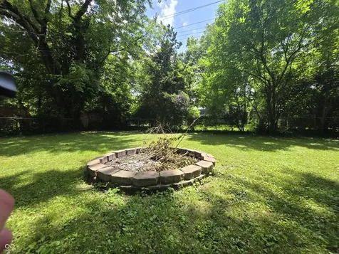 915 Southwood Drive Indianapolis IN 46227