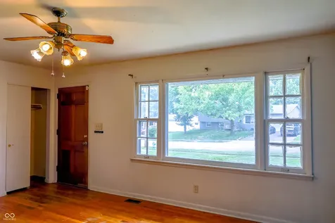 2504 Beechcrest Drive Indianapolis IN 46203