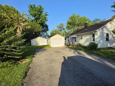 3819 S Olney Indianapolis IN 46237