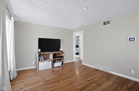2025 E Dudley Avenue Indianapolis IN 46227