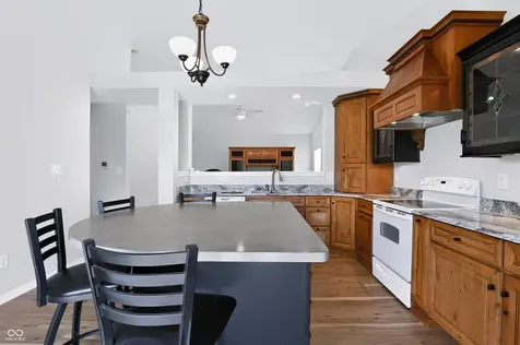 7147 Red Lake Court Indianapolis IN 46217