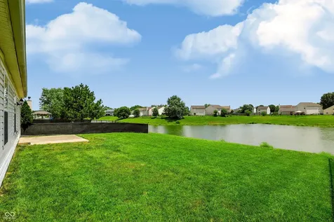 7147 Red Lake Court Indianapolis IN 46217