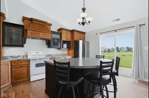 7147 Red Lake Court Indianapolis IN 46217