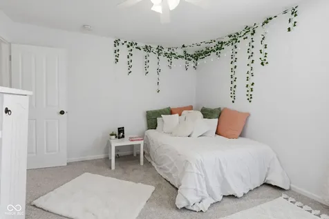 1418 Lavender Lane Greenwood IN 46143